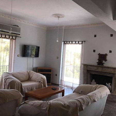 Kessaris Apartments Chrani Luaran gambar