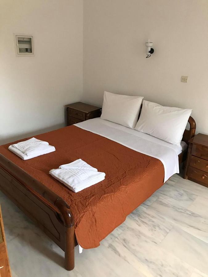 Kessaris Apartments Chrani Luaran gambar