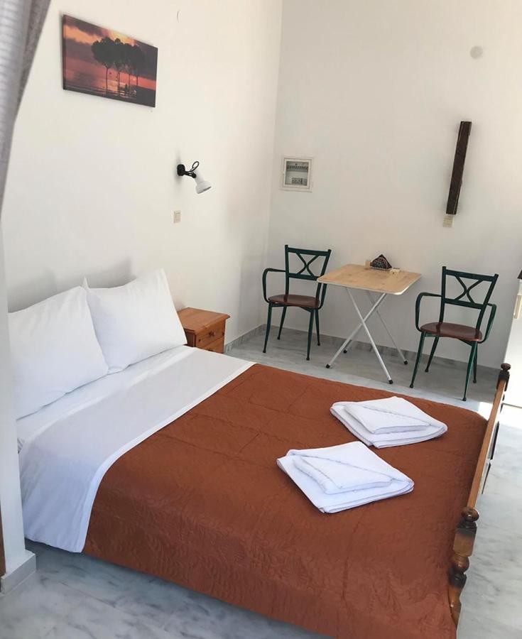 Kessaris Apartments Chrani Luaran gambar
