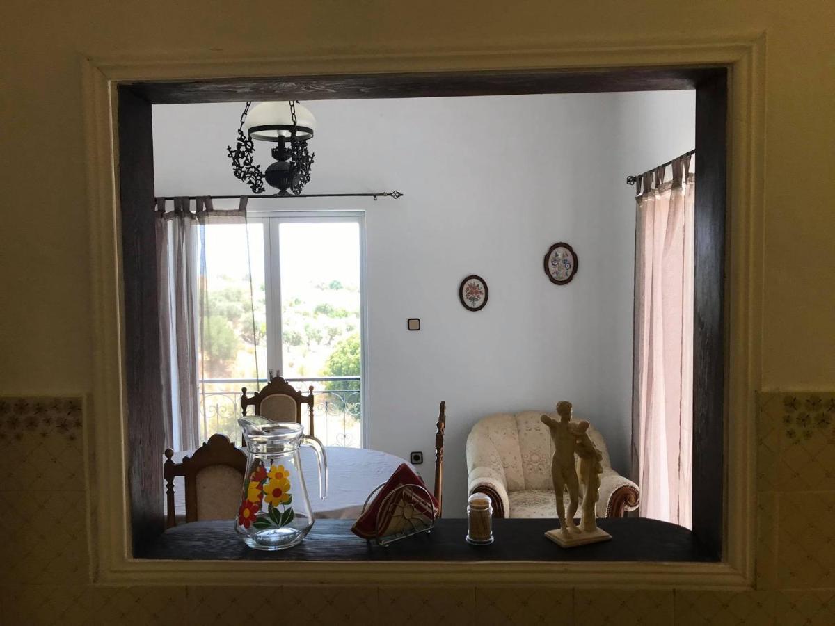 Kessaris Apartments Chrani Luaran gambar