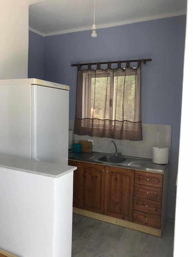 Kessaris Apartments Chrani Luaran gambar