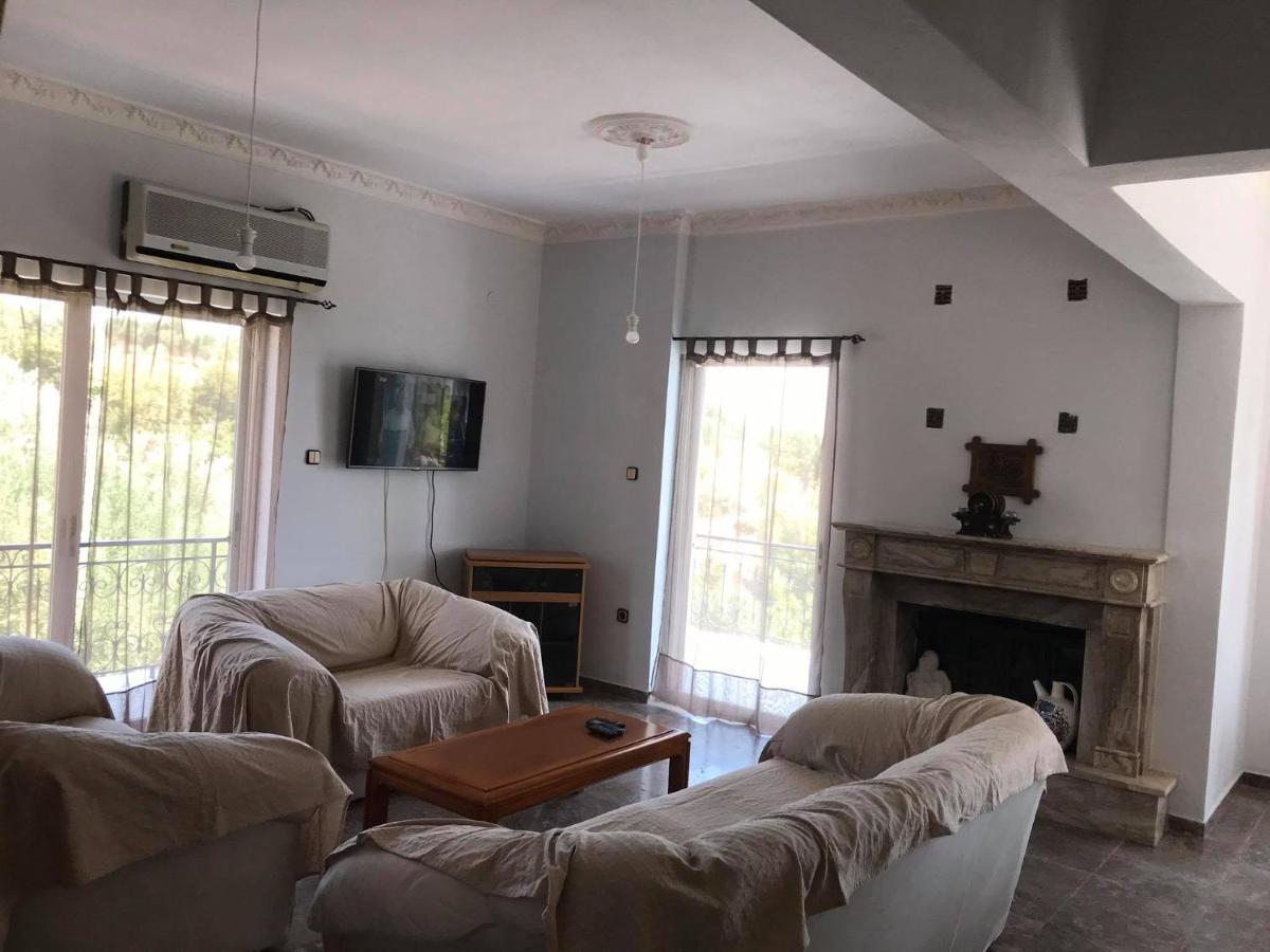 Kessaris Apartments Chrani Luaran gambar